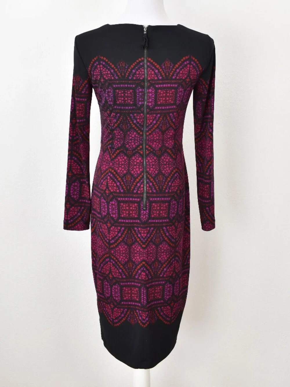 Maggy London Printed Midi Sheath Dress - 4 - Picture 5 of 8